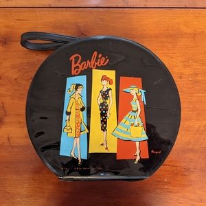 Vintage 1961 Barbie Hat/Travel Box
